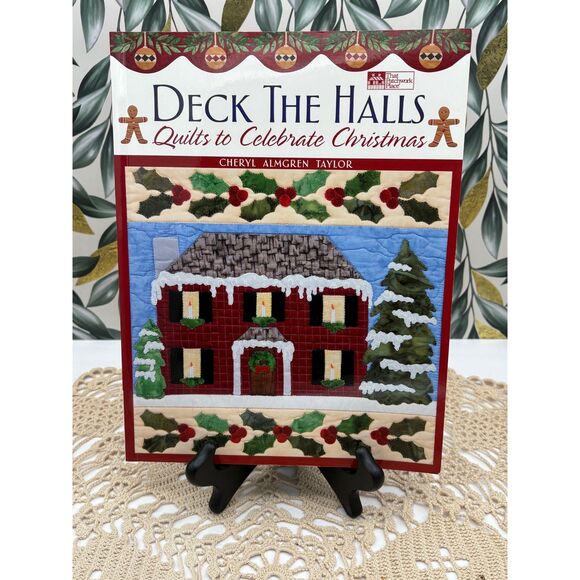 LOT of Seven Quilting Books and Patterns No Fabric or Supplies - Picture 7 of 8